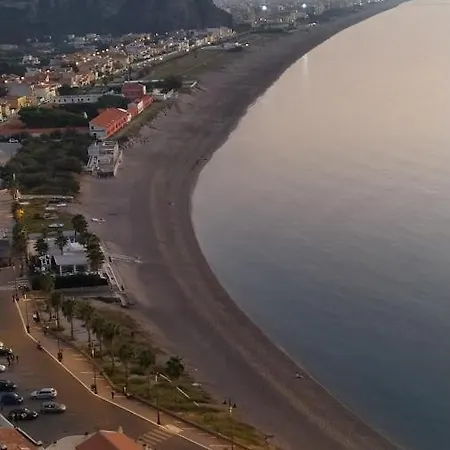 Il Nido - 4 Stelle ميلاتسو